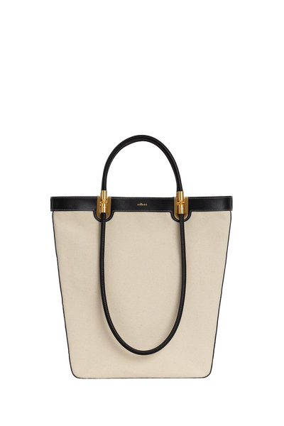 Premium designer bag in classic black, crafted with refined craftsmanship and high-quality materials, crafted with premium materials, perfect for elevating sophisticated travel and everyday looks.
