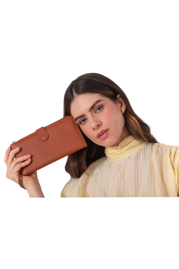 PASSPORT HOLDER Caramel Esthera US